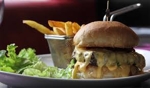 Il etait un square - Burger Paris signature dishes Le Traditionnel
Josephine
Le Bleu